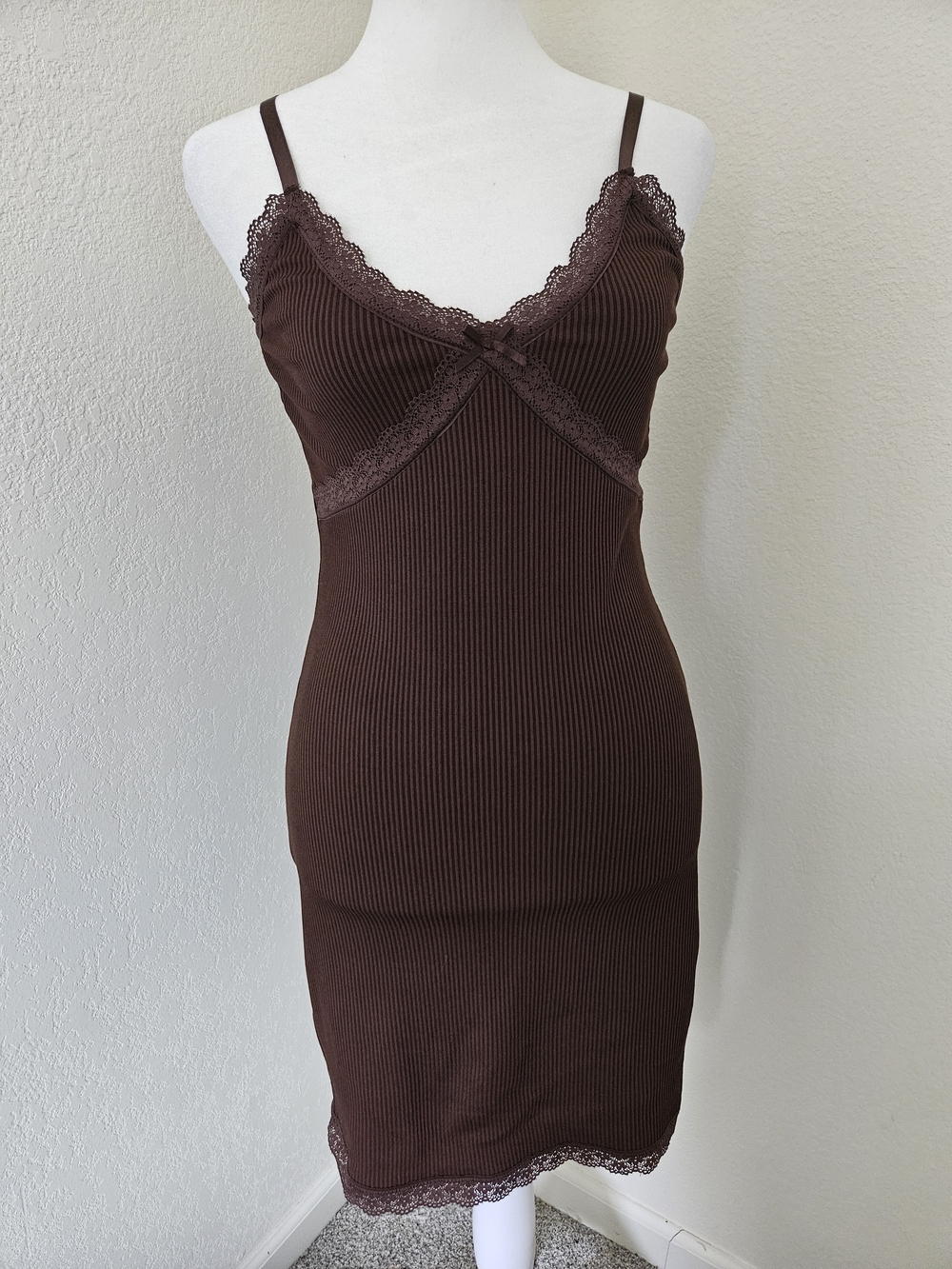 Divided Ribbed Lace-Trim Chemise Slip - Brown